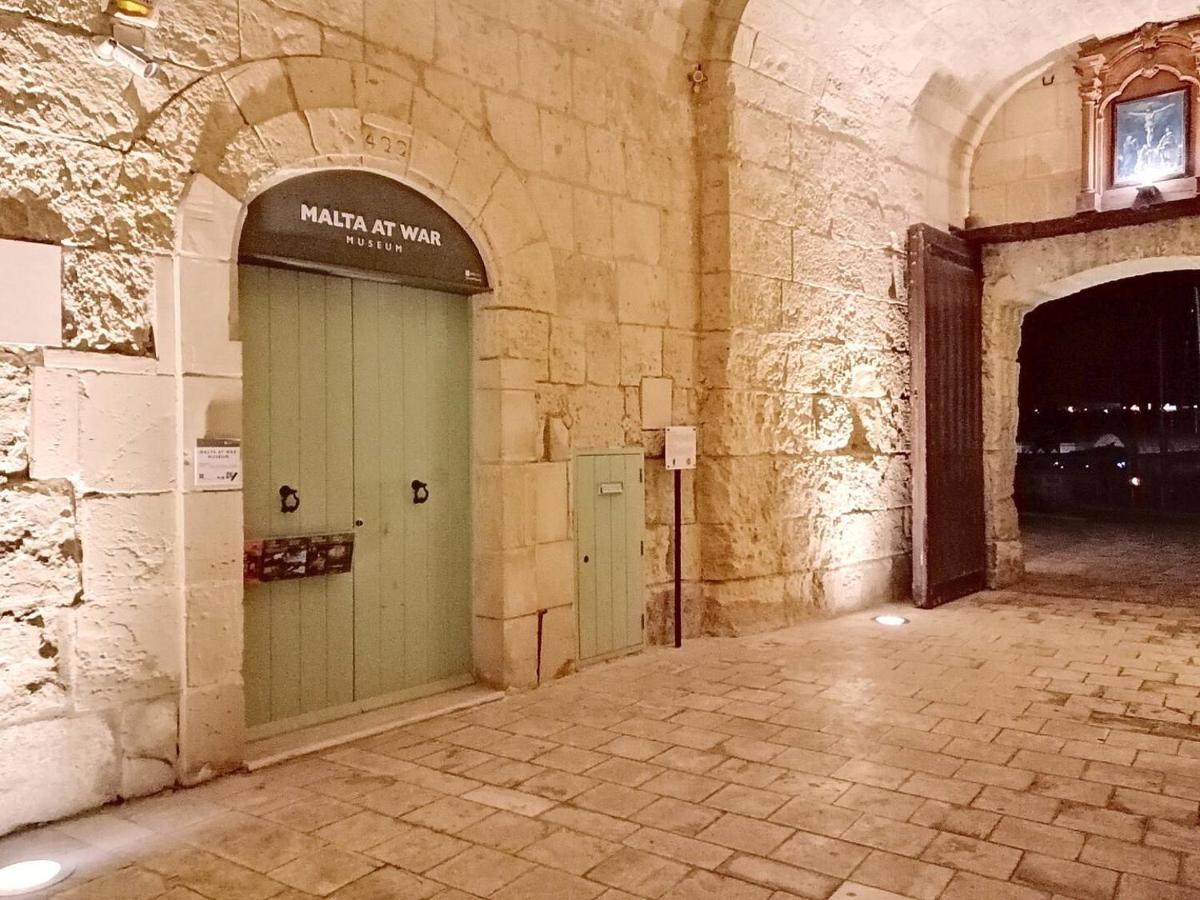 Modern Apt Kalkara Seafront! Exterior photo